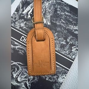 Louis Vuitton small luggage tag